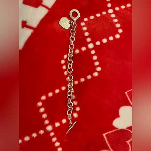Tiffany heart tag toggle bracelet - Picture 6 of 6
